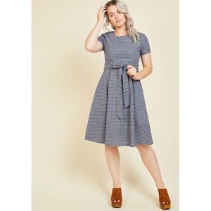 NWT Womens Size Medium Mo:Vint NYC for Modcloth I'd Like to Place Orchard Dress